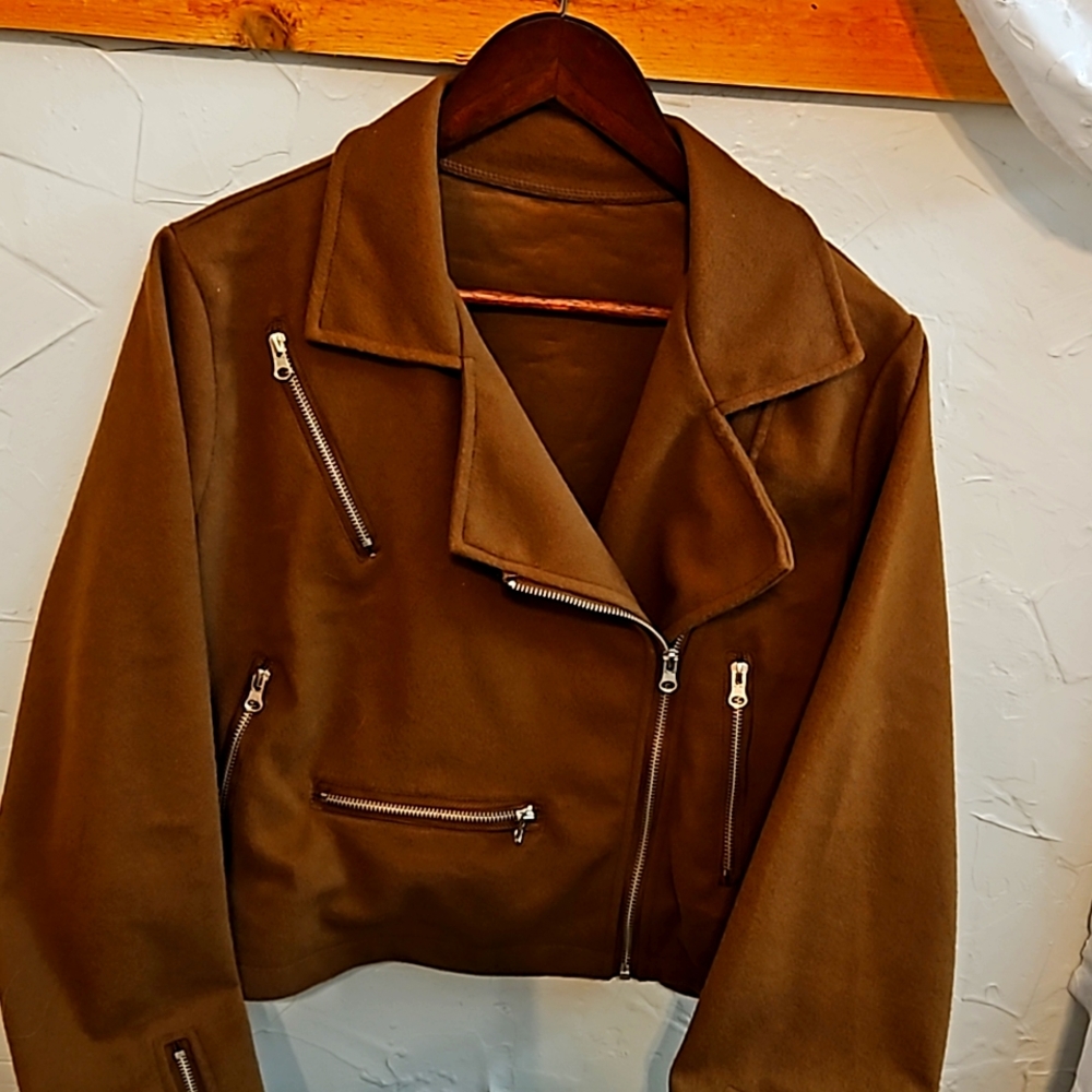 Waist length brown jacket